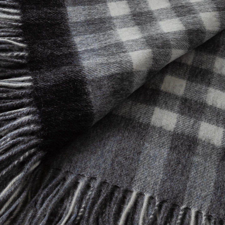 Chequer Cashmere Blend Blanket  Black